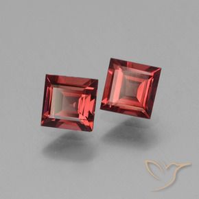 Pedras preciosas de rodolita granada Vinho Tinto Profundo natural de 1.41 ct, Quadrado, VS