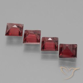 Pedras preciosas de rodolita granada vermelho médio natural de 2.81 ct, Quadrado, VS
