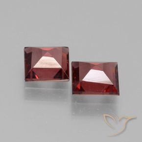 Pedras preciosas de rodolita granada Vinho Tinto Profundo natural de 1.39 ct, Quadrado, VS