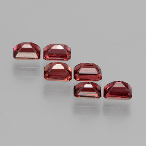 Pedras preciosas de Rodolita Granada rosa rosa natural de 2.42 ct, Corte Esmeralda, VS