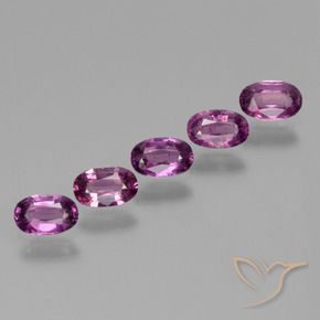 Pedras preciosas de rodolita granada roxo médio natural de 1.92 ct, oval, VS