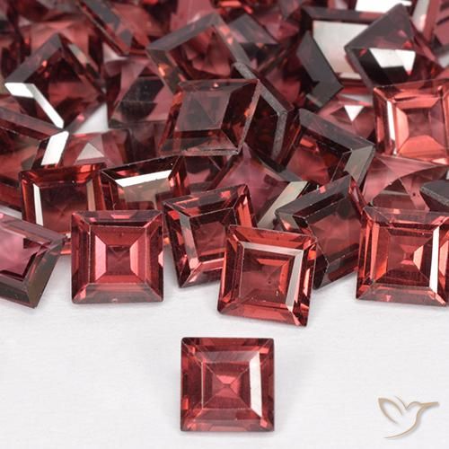 0.76ct Natural Vermelho escuro rodolita granada, Quadrado, VS