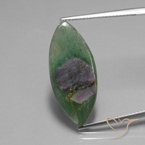 6.72ct Natural Multicolorido Ruby em Fuchsite, Marquesa, Translúcido