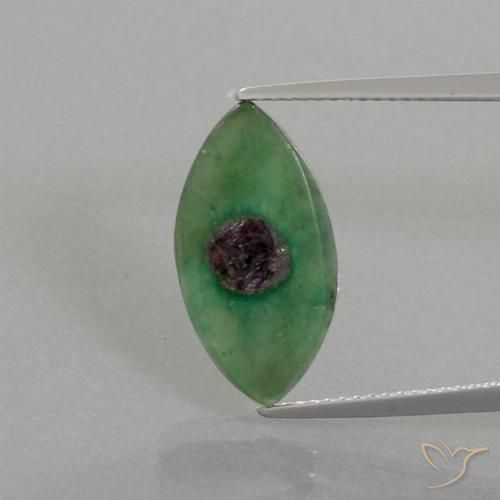 3.90ct Natural Multicolorido Ruby em Fuchsite, Marquesa, Translúcido