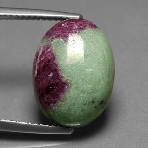 Rubi-zoisita multicolorido natural 11,90ct, corte oval, opaco