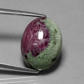 Rubi-zoisita multicolorido natural 22,79ct, corte oval, opaco