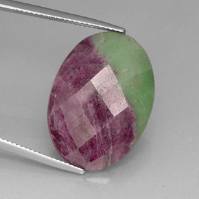 Rubi-zoisita multicolorido natural 25,95ct, corte oval, opaco