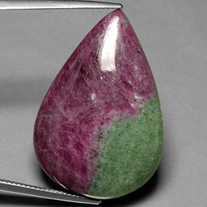 Rubi-zoisita multicolorido natural 44,82ct, formato de pêra, opaco