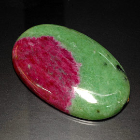 Rubi-zoisita multicolorido natural 168,75ct, corte oval, opaco