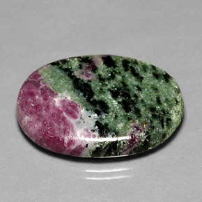Rubi-zoisita multicolorido natural 44,83ct, corte oval, opaco