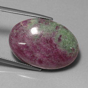 Rubi-zoisita multicolorido natural 41,25ct, corte oval, opaco