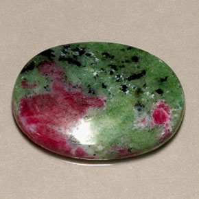 Rubi-zoisita multicolorido natural 21,97ct, corte oval, opaco