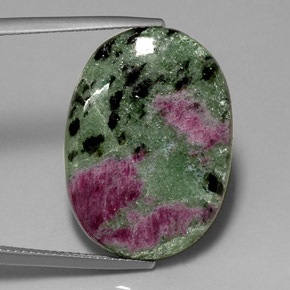 Rubi-zoisita multicolorido natural 22,56ct, corte oval, opaco