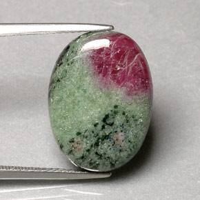Rubi-zoisita multicolorido natural 11,08ct, corte oval, opaco