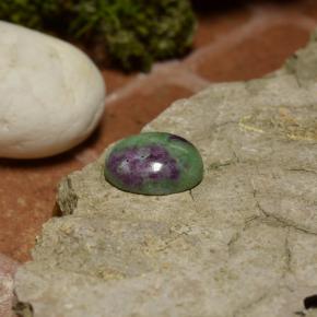Rubi-zoisita multicolorido natural 4,00ct, corte oval, opaco
