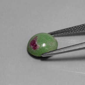 Rubi-zoisita multicolorido natural 2,86ct, corte redondo, opaco