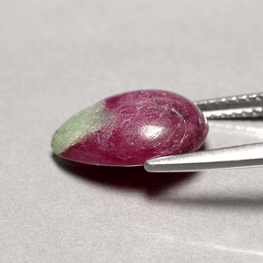 Rubi-zoisita multicolorido natural 4,62ct, formato de pêra, opaco