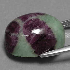 Rubi-zoisita multicolorido natural 19,04ct, corte oval, opaco