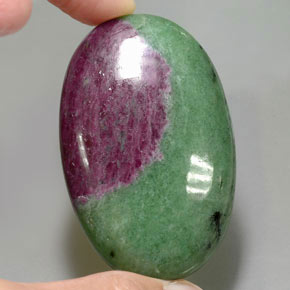 Rubi-zoisita multicolorido natural 168,20ct, corte oval, opaco