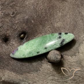 Rubi-Zoisite Verde médio Natural 9.35ct, Marquesa, Opaco