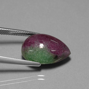 Rubi-zoisita multicolorido natural 18,64ct, formato de pêra, opaco