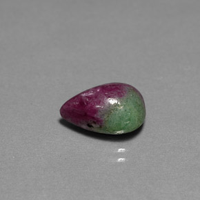 Rubi-zoisita multicolorido natural 5,18ct, formato de pêra, opaco