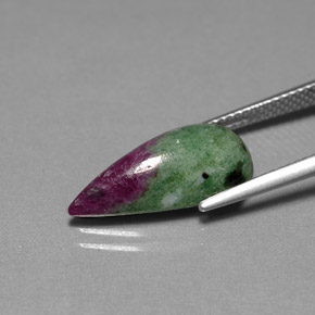 Rubi-zoisita multicolorido natural 6,99ct, formato de pêra, opaco