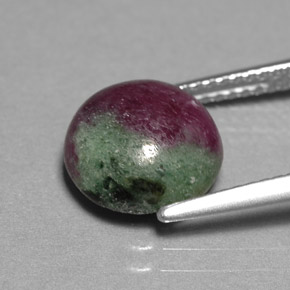 Rubi-zoisita multicolorido natural 4,96ct, corte redondo, opaco