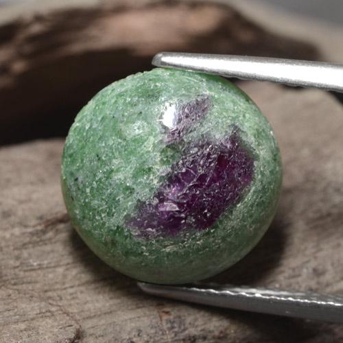 Rubi-zoisita verde natural 5,97ct, corte redondo, opaco
