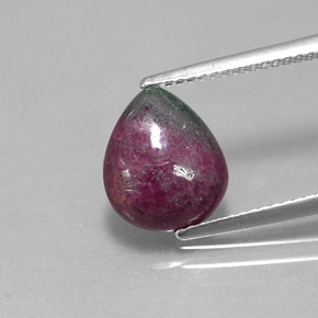 Rubi-zoisita multicolorido natural 3,83ct, formato de pêra, opaco