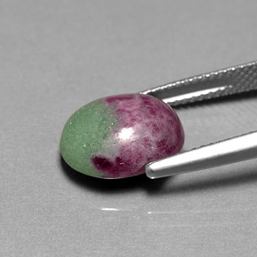 Rubi-zoisita multicolorido natural 6,08ct, corte oval, opaco