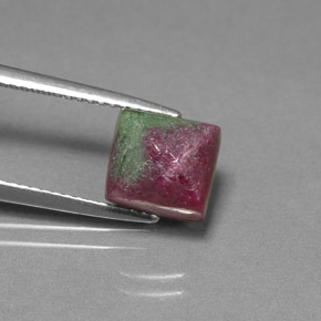 Rubi-zoisita multicolorido natural 4,47ct, baguete, opaco
