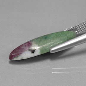 Rubi-zoisita multicolorido natural 8,33ct, marquise, opaco