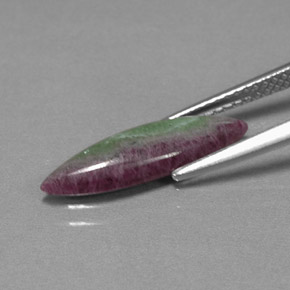 Rubi-zoisita multicolorido natural 2,59ct, marquise, opaco