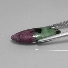 Rubi-zoisita multicolorido natural 8,07ct, marquise, opaco