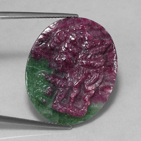 Rubi-zoisita multicolorido natural 30,46ct, forma extravagante, opaco