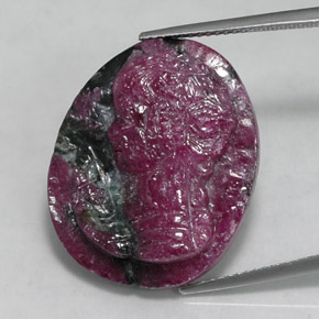 Rubi-zoisita multicolorido natural 26,81ct, forma extravagante, opaco