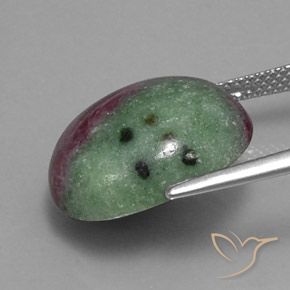 Rubi-zoisita multicolorido natural 15,00ct, corte oval, opaco