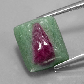 Rubi-zoisita multicolorido natural 11,45ct, baguete, opaco