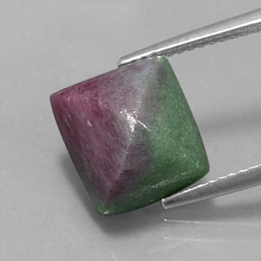 Rubi-zoisita multicolorido natural 8,46ct, quadrado, opaco