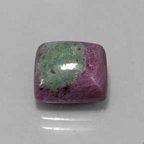 Rubi-zoisita multicolorido natural 7,62ct, quadrado, opaco
