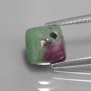 Rubi-zoisita multicolorido natural 2,87ct, quadrado, opaco