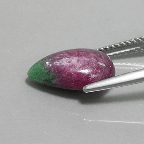 Rubi-zoisita multicolorido natural 4,83ct, formato de pêra, opaco