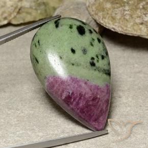 Rubi-Zoisite Multicolorido Natural 62.20ct, Formato de pêra, Opaco