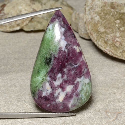 51.87ct Natural Multicolorido Rubi-Zoisite, Formato de pêra, Opaco