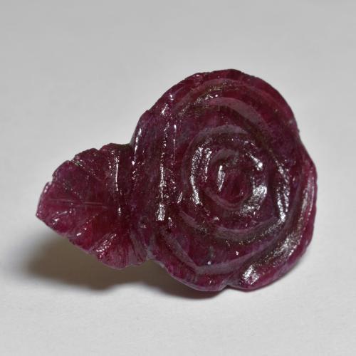 Rubi-zoisita roxo natural 13,57ct, corte flor, opaco