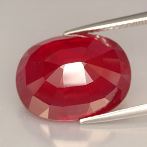 Rubi vermelho natural 14,27ct, corte oval, VS-SI