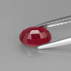 Rubi vermelho natural 1,38ct, corte oval, VS-SI