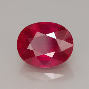 Rubi vermelho natural 4,10ct, corte oval, VS-SI