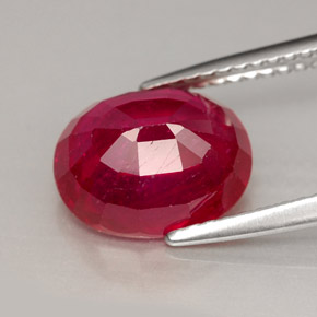 Rubi vermelho natural 4,10ct, corte oval, VS-SI